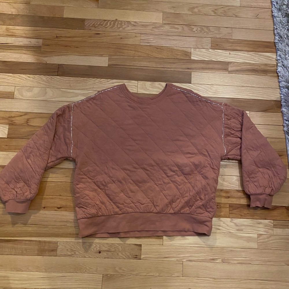 Universal threads quilt sweater